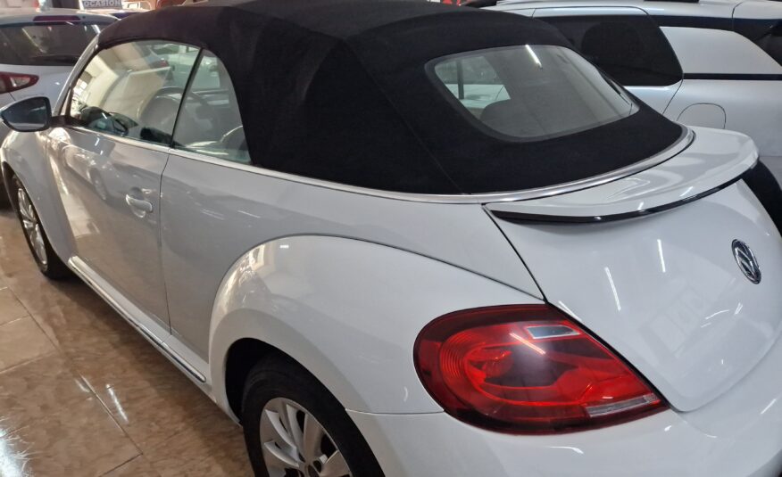 VOLKSWAGEN Beetle Desing 1.2 tsi cabrio