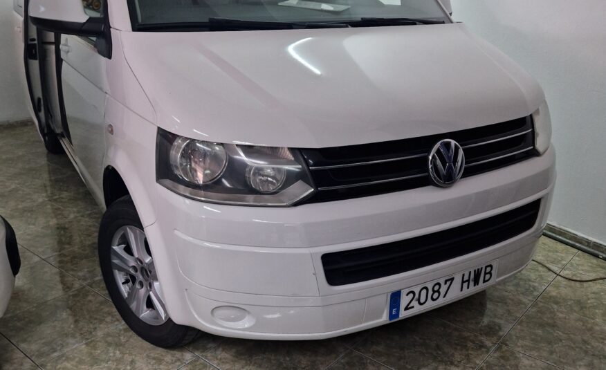 VOLKSWAGEN Caravelle 4 Emotoin 9 plazas